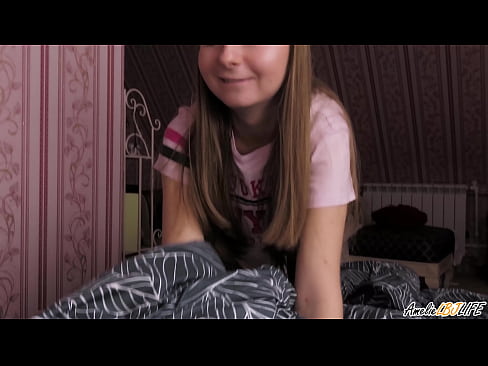 ❤️ Blondie nqus nws BFF qhov tob thiab tau Cum hauv nws lub qhov ncauj ❌  Fucking  ntawm peb  ﹏
