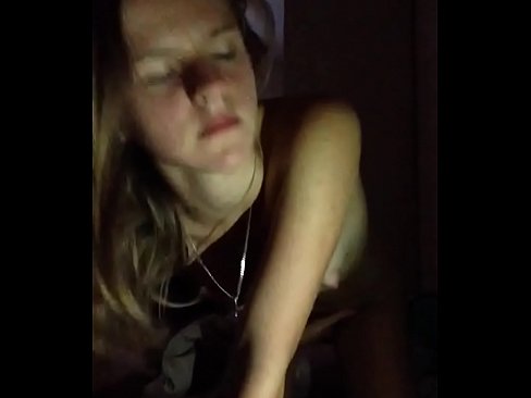 ❤️ Ib tug ntxhais masturbates thiab cums ❌ Fucking ntawm peb ﹏